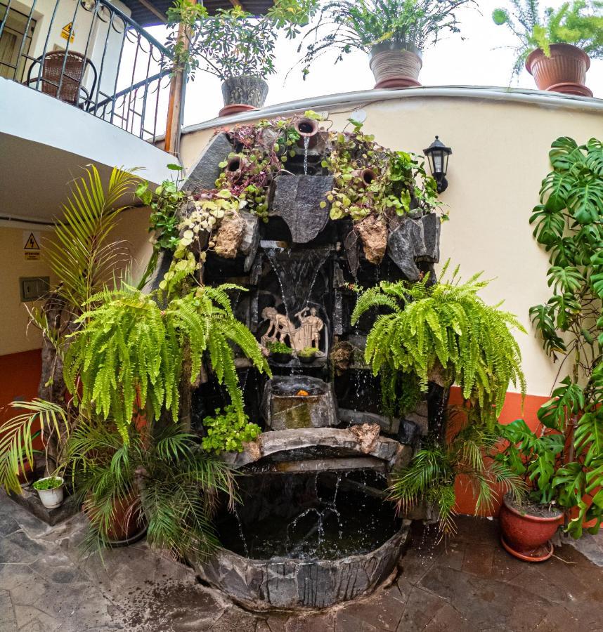 Hotel Los Laureles Калька Экстерьер фото